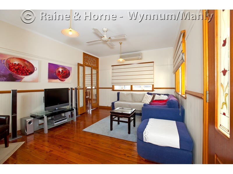 38 Strawberry Road, Manly West QLD 4179