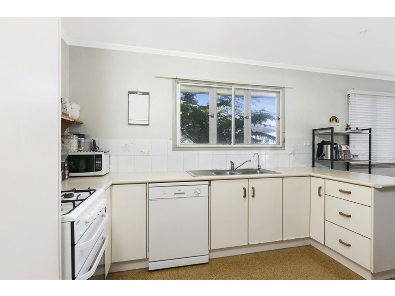 49 TAMAREE AVENUE, Wynnum QLD 4178