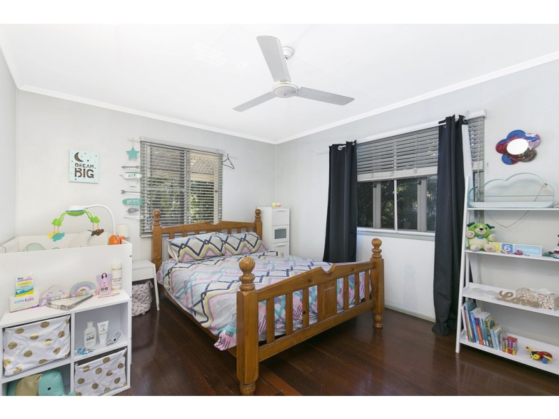 49 TAMAREE AVENUE, Wynnum QLD 4178