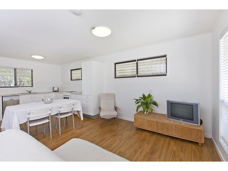 36 Tarwhine Street, Manly West QLD 4179