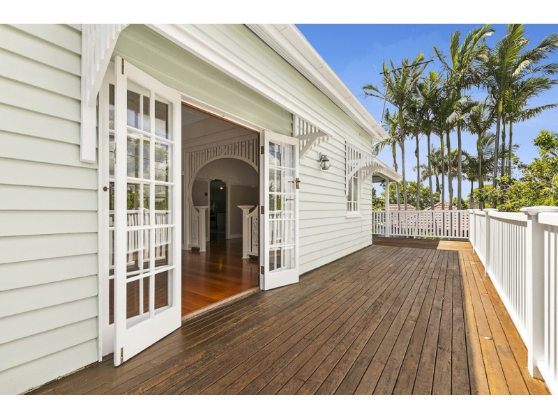 56 Carnation Street, Wynnum QLD 4178