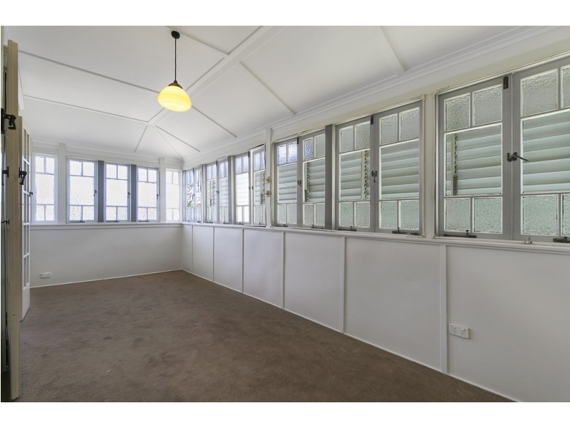 56 Carnation Street, Wynnum QLD 4178