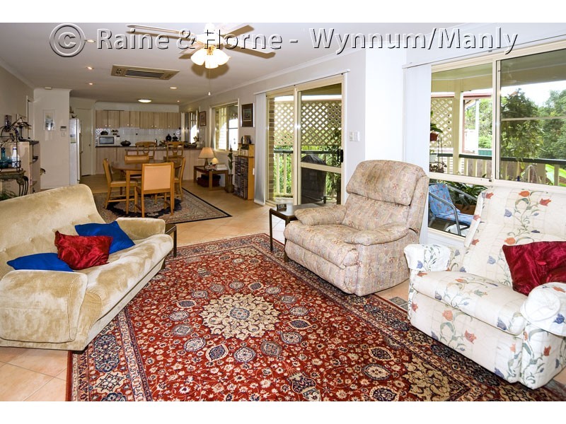 61 Gordon Parade, Manly QLD 4179