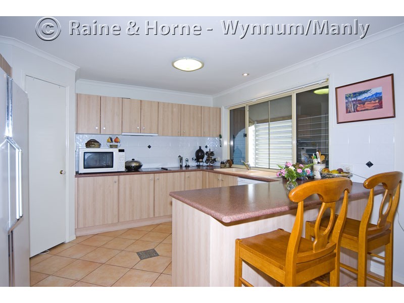 61 Gordon Parade, Manly QLD 4179