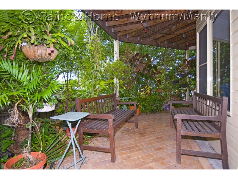 61 Gordon Parade, Manly QLD 4179