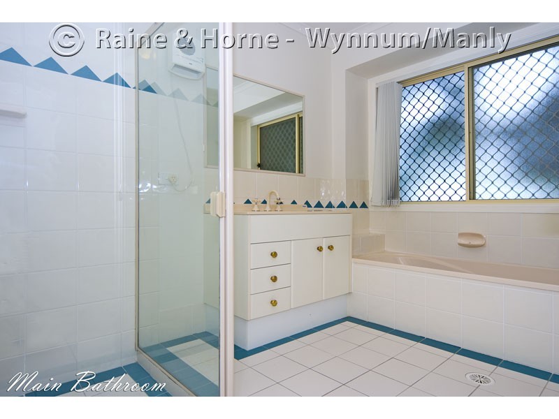 61 Gordon Parade, Manly QLD 4179