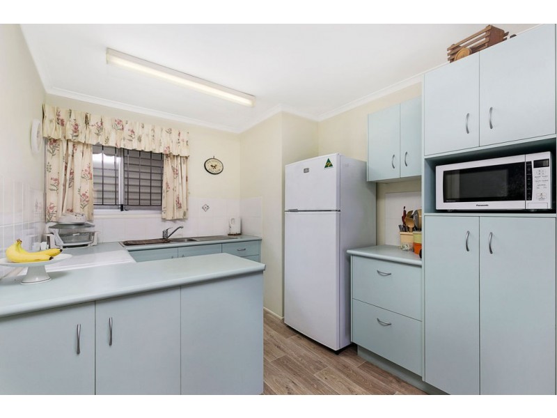 2/31 DRAYTON TERRACE, Wynnum QLD 4178