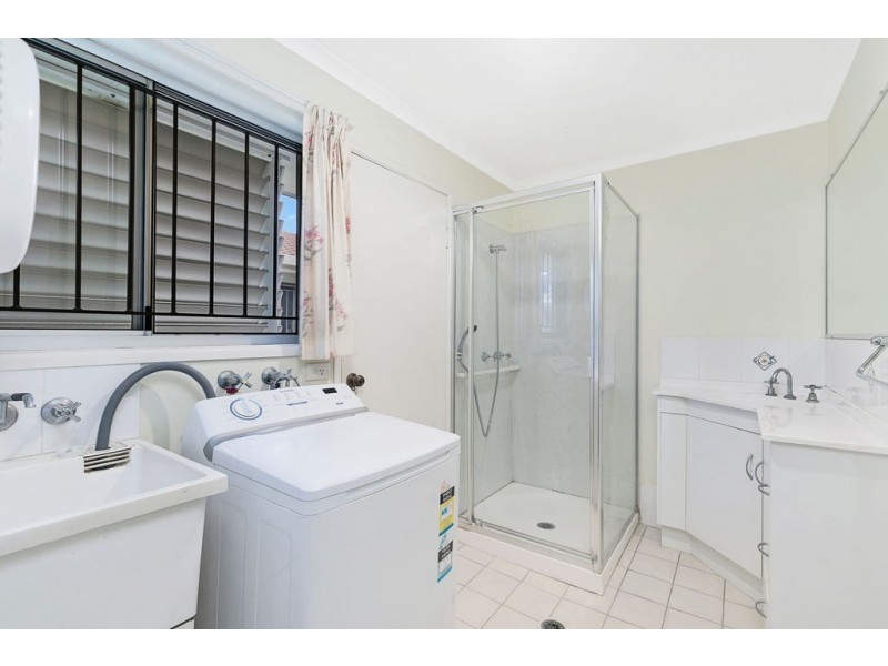 2/31 DRAYTON TERRACE, Wynnum QLD 4178