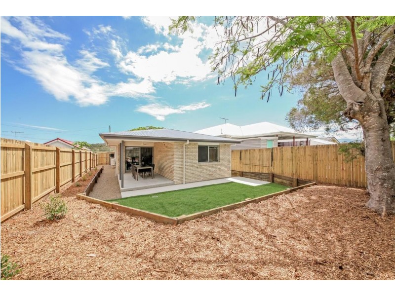 82 HINDES STREET, Lota QLD 4179