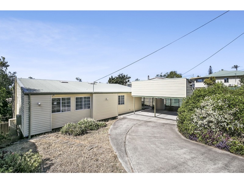 11 PRIMROSE PARADE, Wynnum QLD 4178