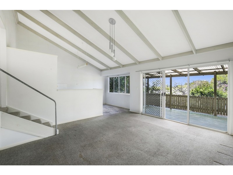 11 PRIMROSE PARADE, Wynnum QLD 4178