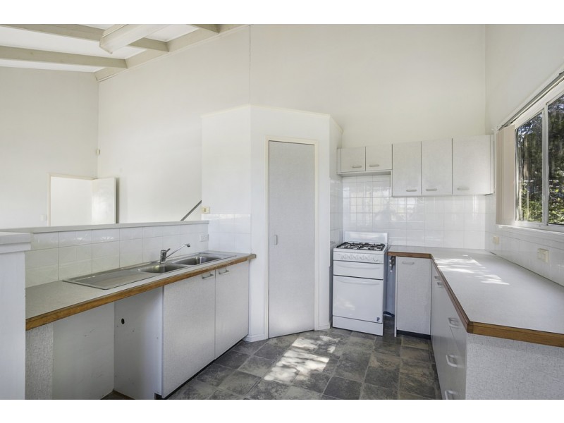 11 PRIMROSE PARADE, Wynnum QLD 4178