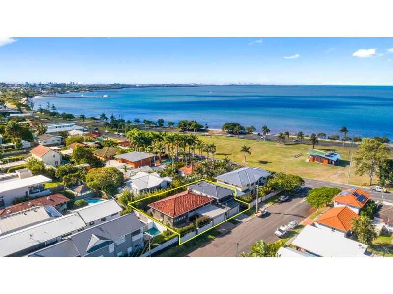 220 GORDON PARADE, Manly QLD 4179