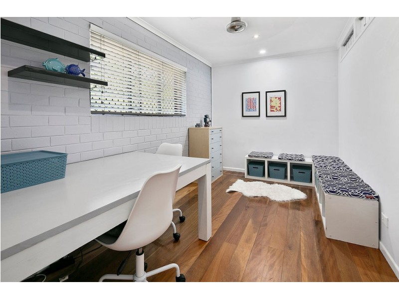 220 GORDON PARADE, Manly QLD 4179