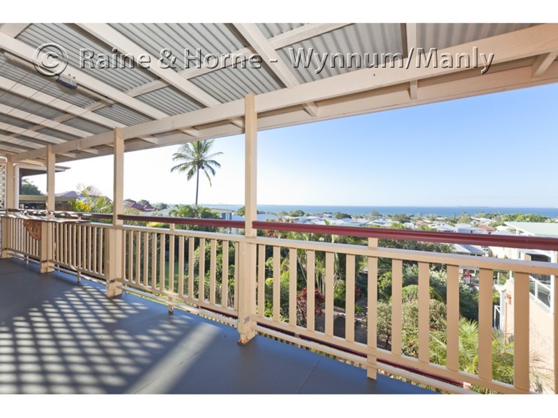 112 Carlton Terrace, Manly QLD 4179