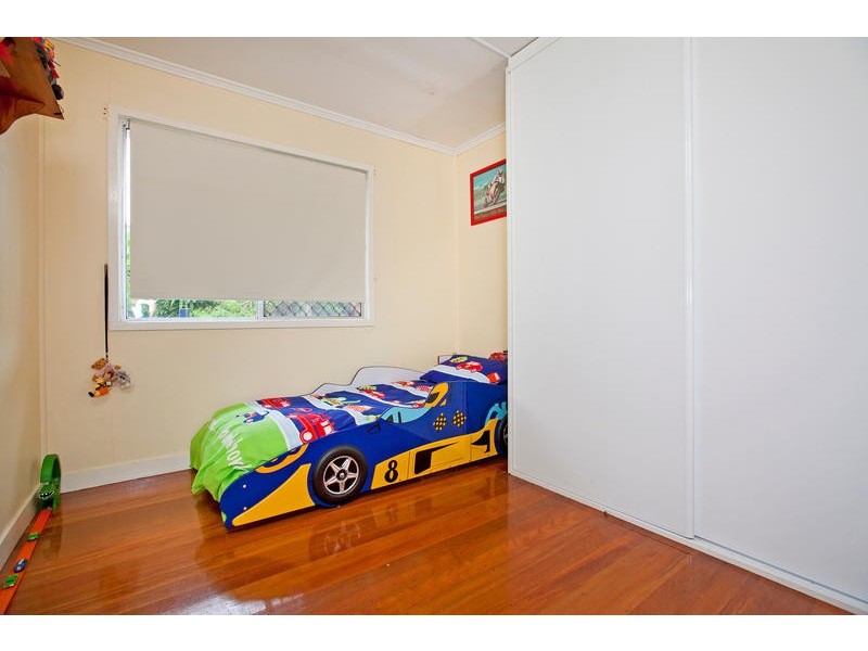 32 Glading Street, Manly West QLD 4179