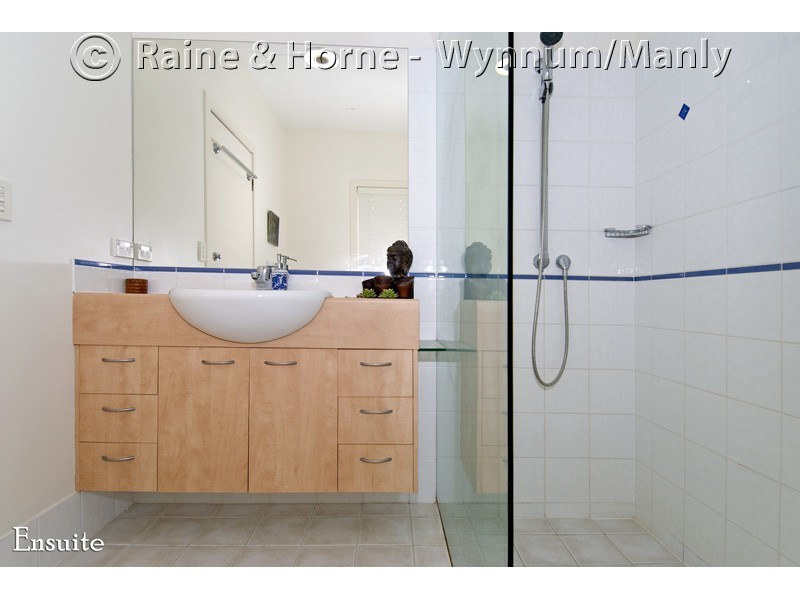 70 Grattan Terrace, Manly QLD 4179