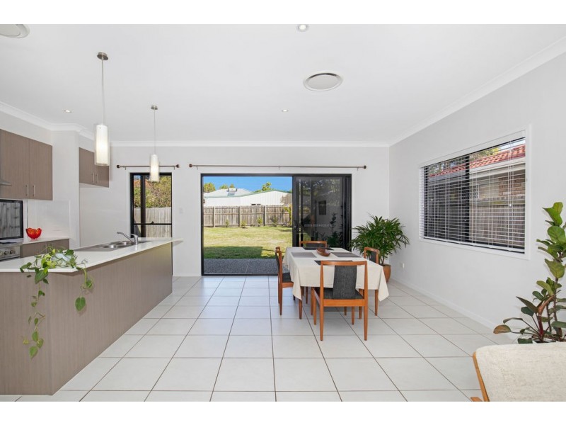 108 DRAYTON TERRACE, Wynnum QLD 4178