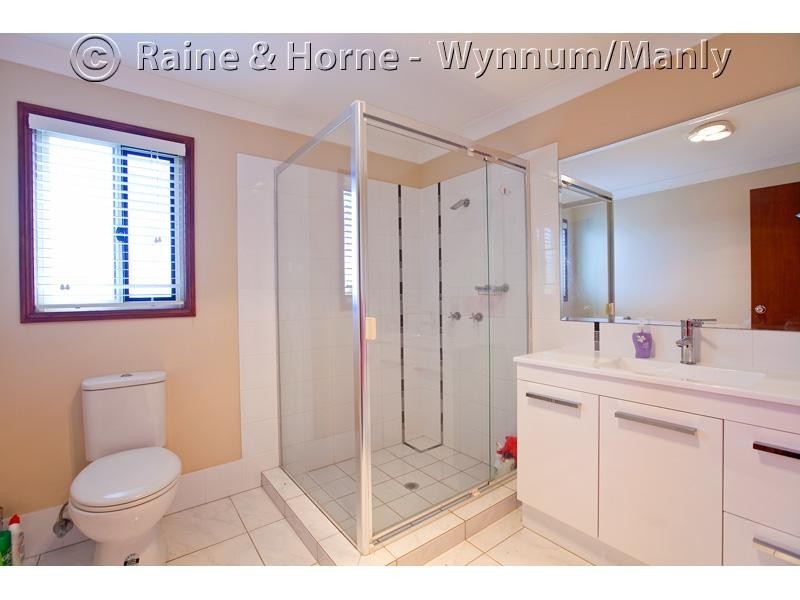 9  Grainger Street, Wynnum QLD 4178