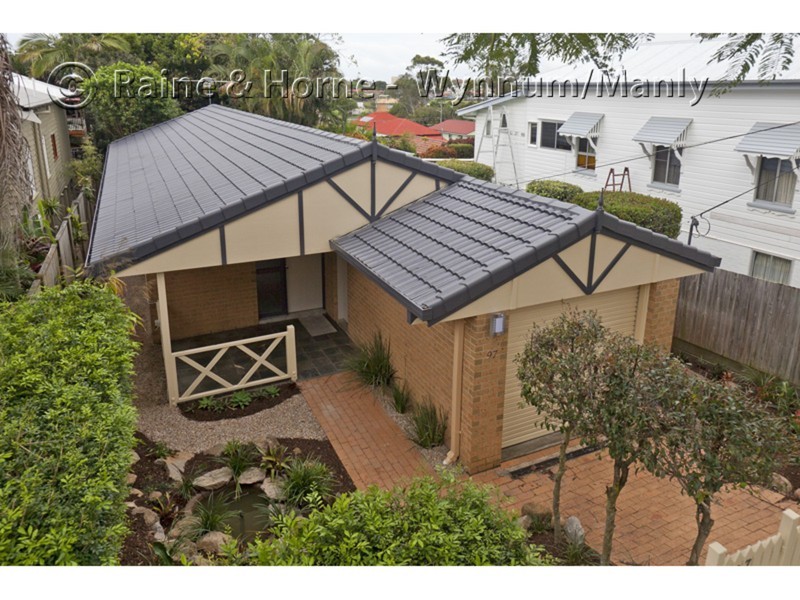 97 Stradbroke Ave, Wynnum QLD 4178