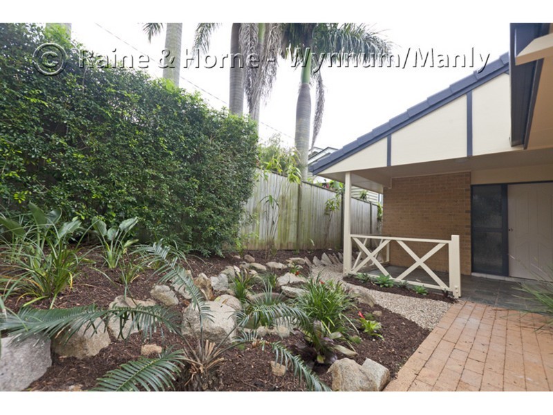 97 Stradbroke Ave, Wynnum QLD 4178