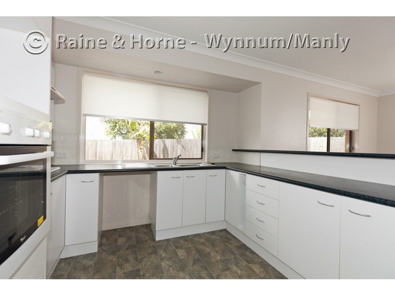 97 Stradbroke Ave, Wynnum QLD 4178