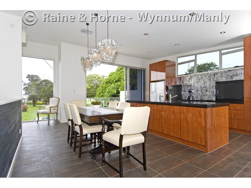 333 Upper Esplanade, Manly QLD 4179