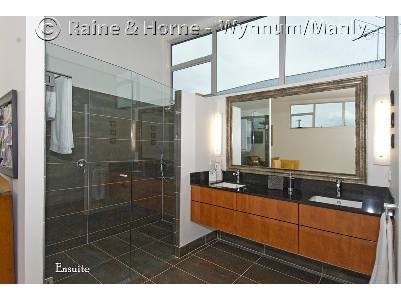 333 Upper Esplanade, Manly QLD 4179