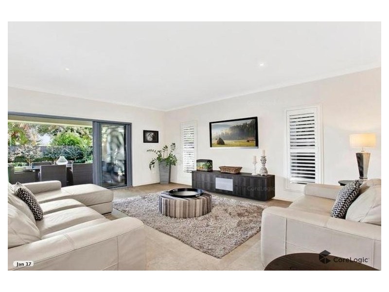 31 VIOLET STREET, Wynnum QLD 4178