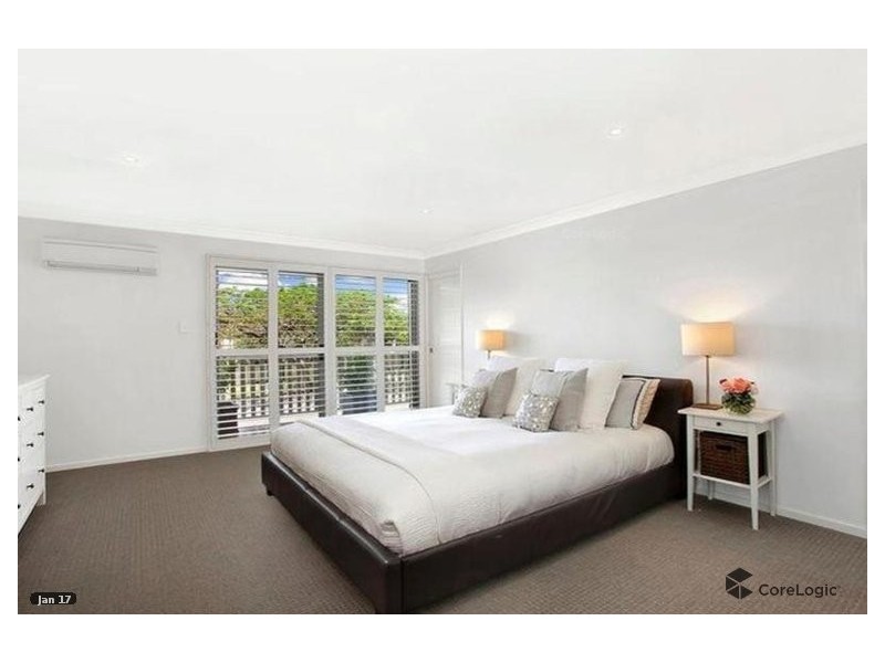 31 VIOLET STREET, Wynnum QLD 4178