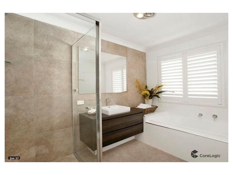 31 VIOLET STREET, Wynnum QLD 4178