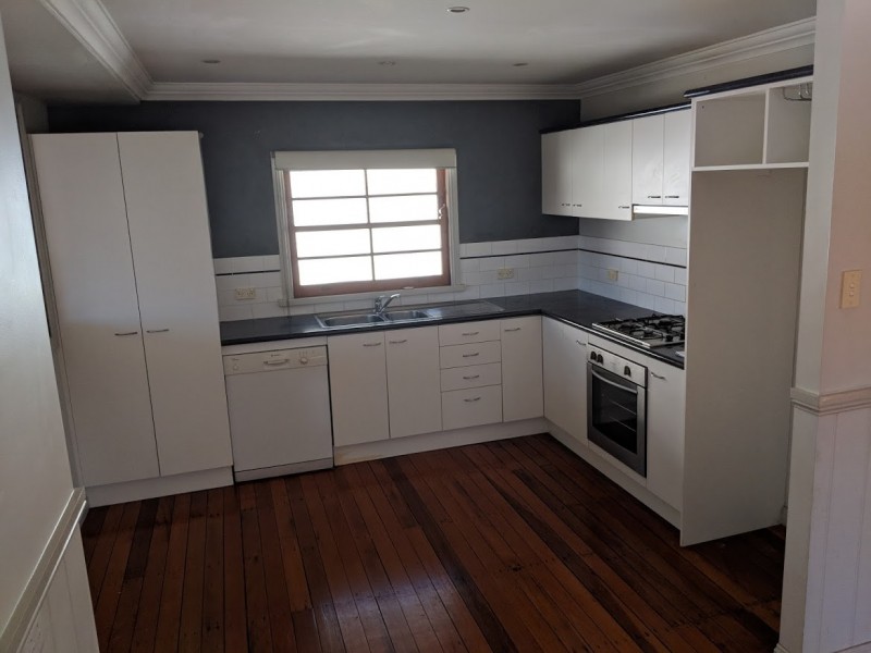 68 RONALD STREET, Wynnum QLD 4178