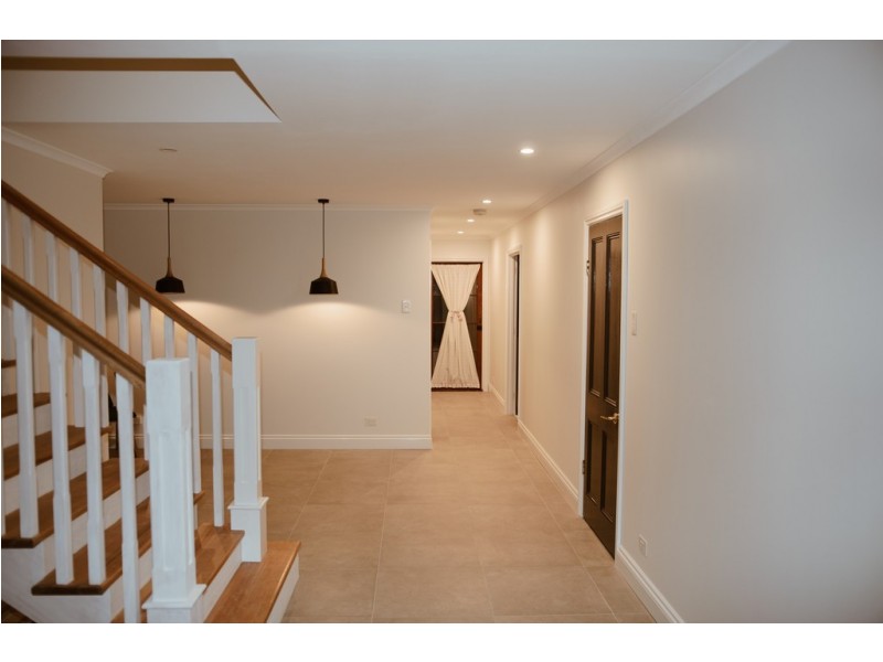 68 RONALD STREET, Wynnum QLD 4178