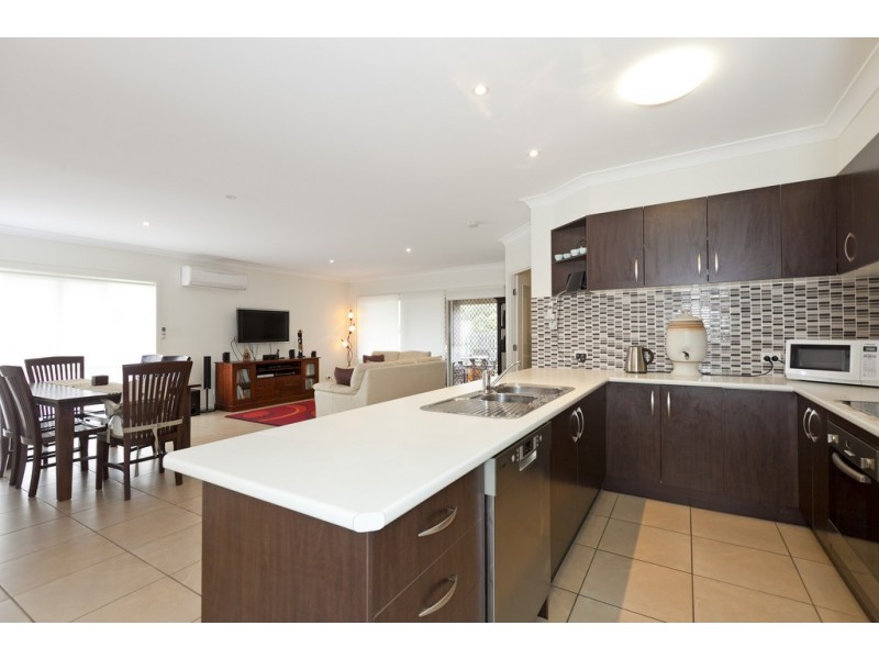 4 GUMNUT CLOSE, Lota QLD 4179