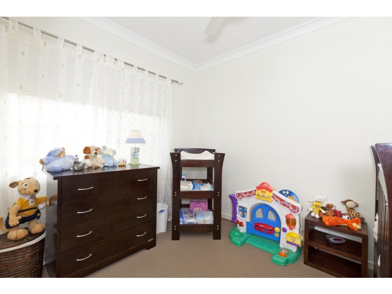 4 GUMNUT CLOSE, Lota QLD 4179