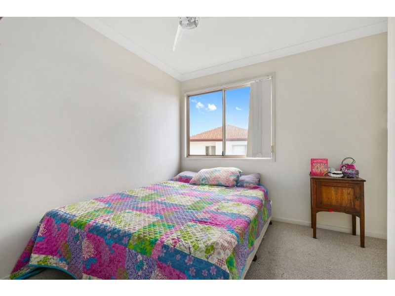 6 22 DASYURE PLACE, Wynnum West QLD 4178