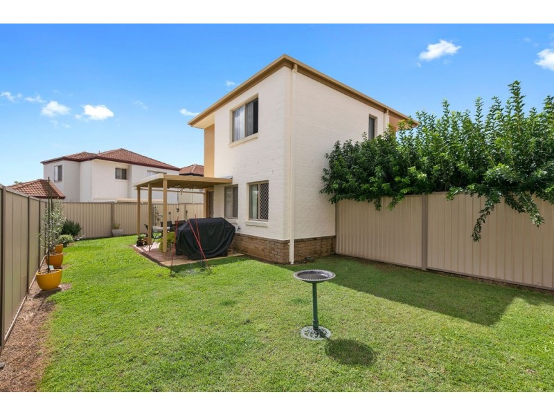6 22 DASYURE PLACE, Wynnum West QLD 4178
