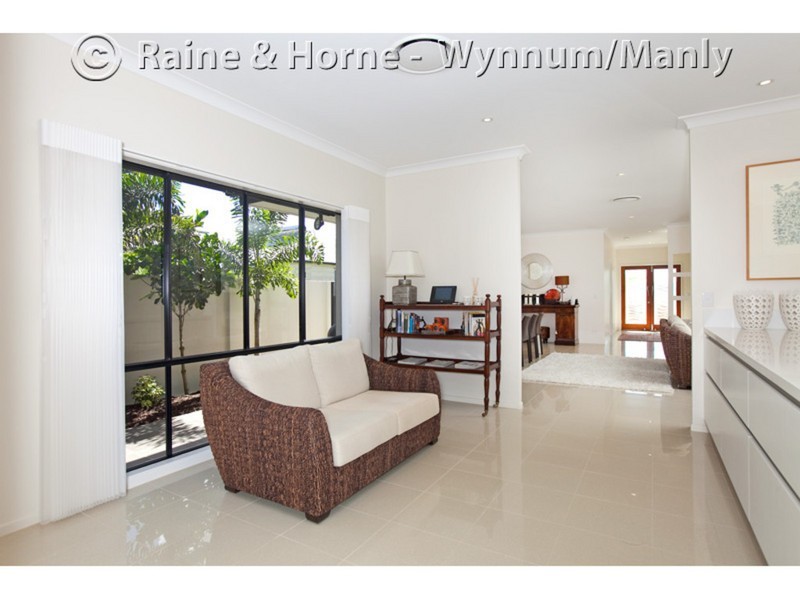 26 Alkoomie Street, Wynnum QLD 4178