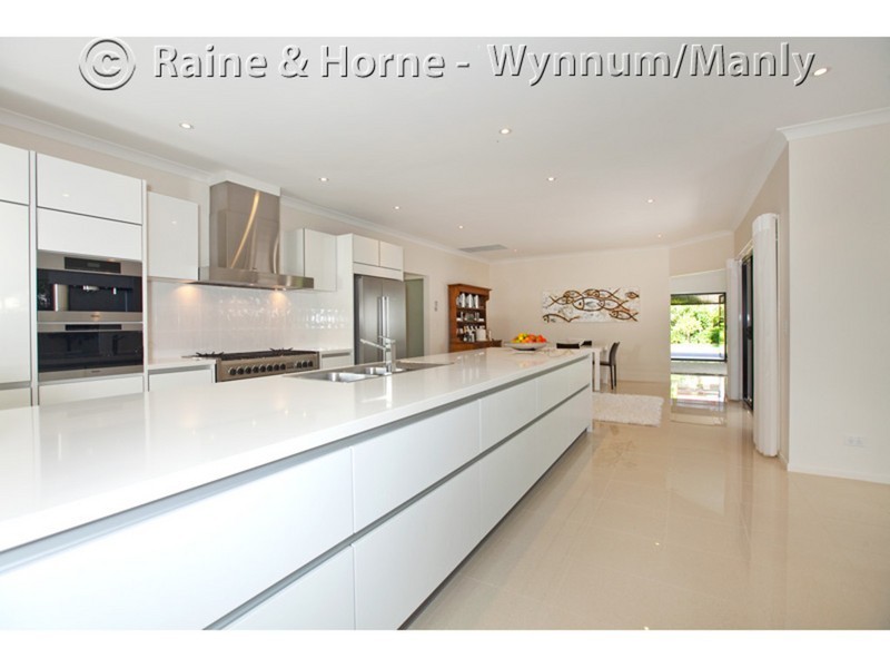26 Alkoomie Street, Wynnum QLD 4178