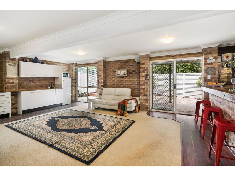 63 GORDON PARADE, Manly QLD 4179