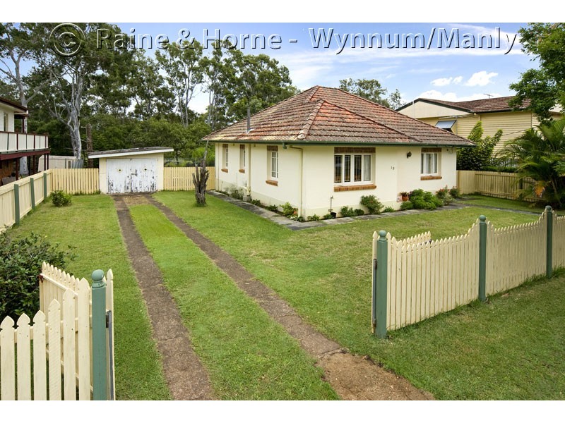 19 Bowering Street, Lota QLD 4179