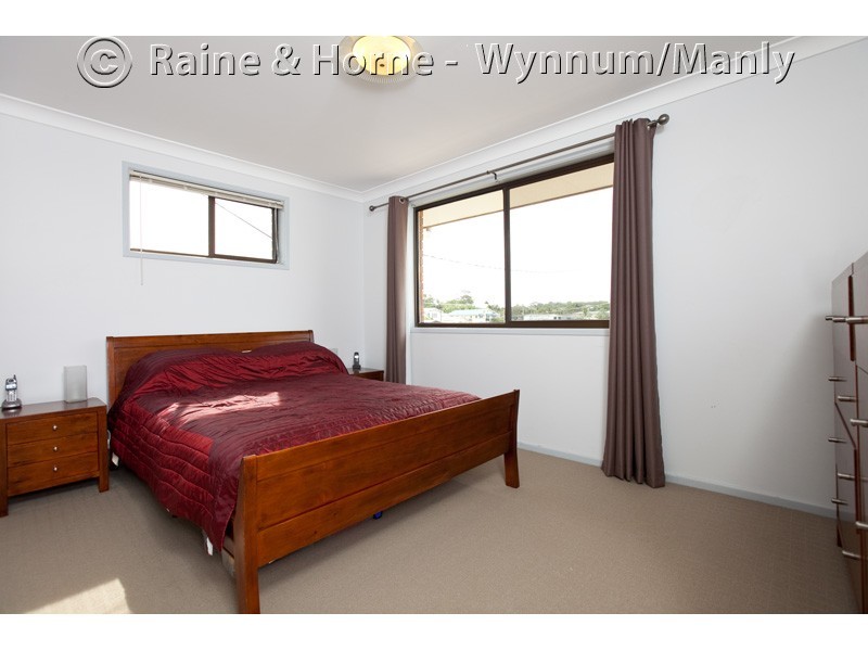 821 Esplanade, Lota QLD 4179