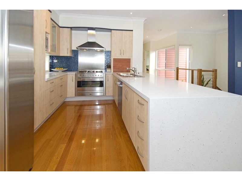 172 Stratton Terrace, Manly QLD 4179
