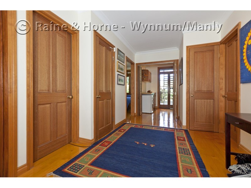 44 Adam Street, Wynnum QLD 4178