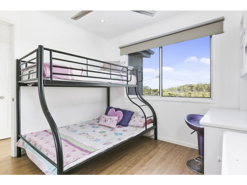 875 ESPLANADE, Lota QLD 4179