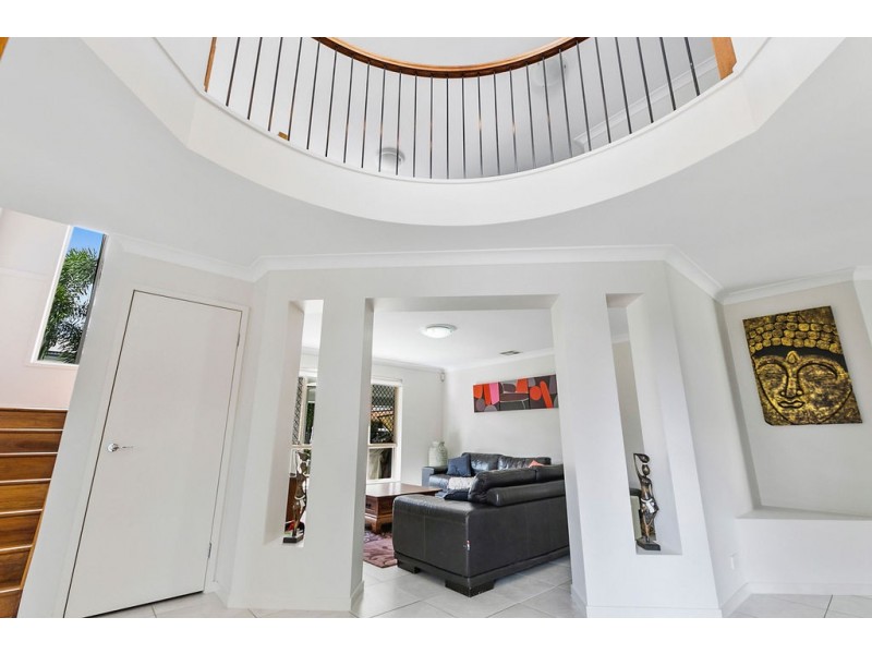 16 Diana Place, Manly West QLD 4179