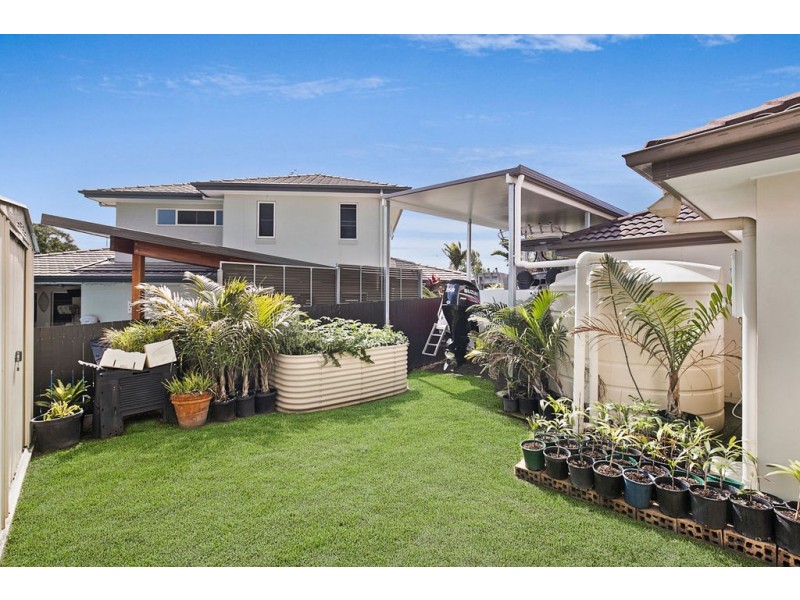 16 Diana Place, Manly West QLD 4179