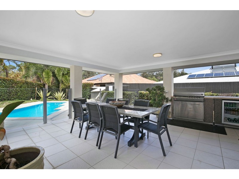 16 Diana Place, Manly West QLD 4179