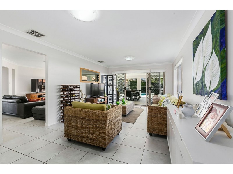 16 Diana Place, Manly West QLD 4179