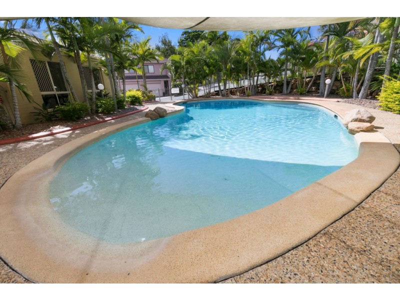 4 20 HUNTER STREET, Manly West QLD 4179